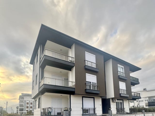 DÖŞEMEALTI ATATÜRK CADDE ÜSTÜ 2 + 1 SATILIK DAİRE