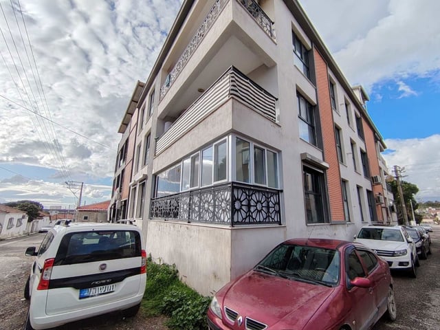 ALİAĞA HELVACI'DA TADİLATLI SATILIK 2+1 FIRSAT DAİRE !!!