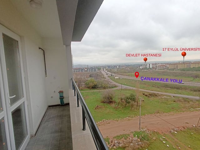 SİTEDE ÜNİVERSİTEYE YAKIN ARAKAT DENİZ MANZARALI DAİRE