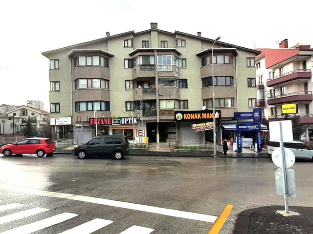 ÇANKAYA – KIRKKONAKLAR MAHALLESI’NDE CADDE ÜZERI GENIŞ 4+1 KİRALIK DAIRE