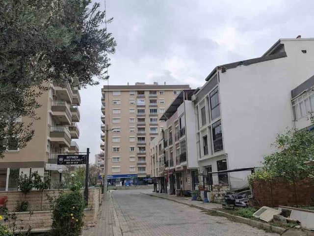 BAYRAKLI SMYRNA’DA 3+1, FULL TADİLATLI GENİŞ AİLE DAİRESİ