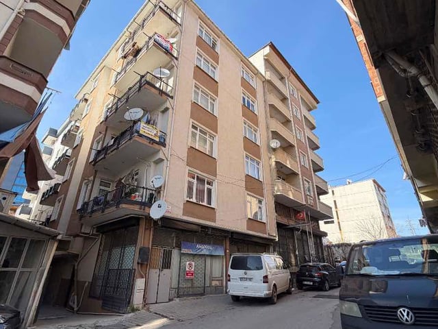 TUZLA İÇMELER SATILIK HİSSELİ 2+1 DAİRE