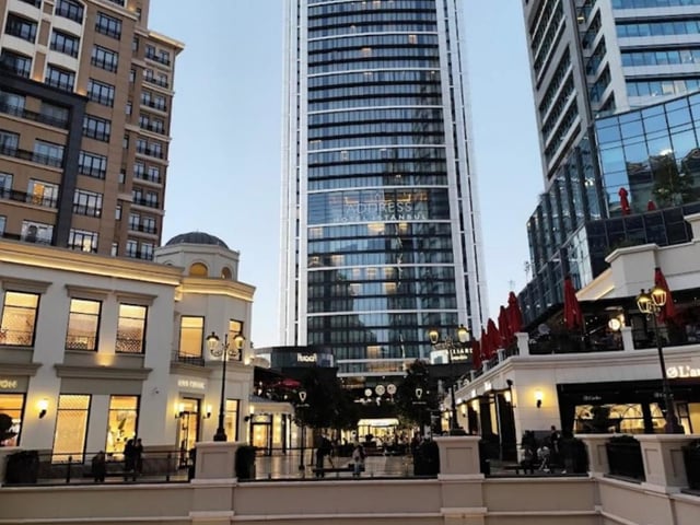 EMAAR DA ŞIK TASARIMLI YÜKSEK KATTA KULLANIŞLI DAİRE