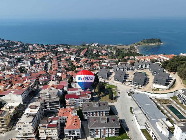 KUŞADASI ŞEHİR İÇİNDE BAHÇELİ YAŞAM – MODERN TERS DUBLEKS DAİRE