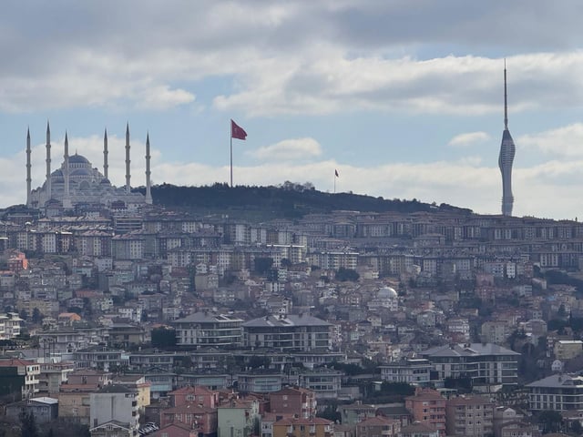 REMAX ANI 'DAN ÇENGELKÖY 'DE GENİŞ VE FERAH SATILIK 4+1 DAİRE