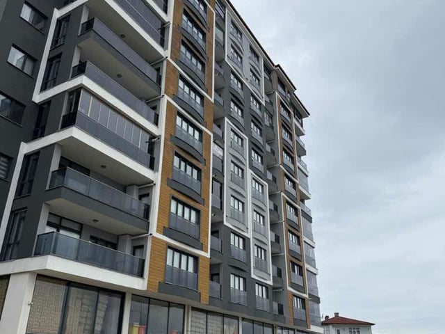REMAX'DAN ALİPAŞA'DA DENİZE SIFIR BAKIMLI KREDİYE UYG. 3+1 DAİRE
