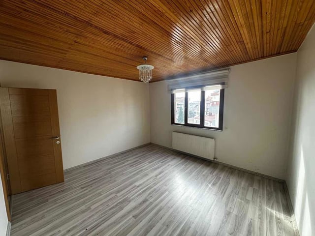ÇAYIROVA ÖZGÜRLÜK MH. 3+1 KİRALIK GENİŞ, TEMİZ DAİRE