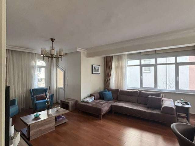 TARABYA'DA NEZİH KONUMDA 2+1 SATILIK DAİRE