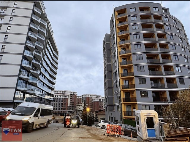 MASAR SİLVER SİTESİ KAPALI MUTFAK GENİŞ TİP SATILIK 2+1