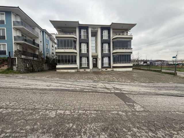RE/MAX AY MELEK SANER ' DEN ERENLER DE MUHTEŞEM KONUM 2+1 DAİRE