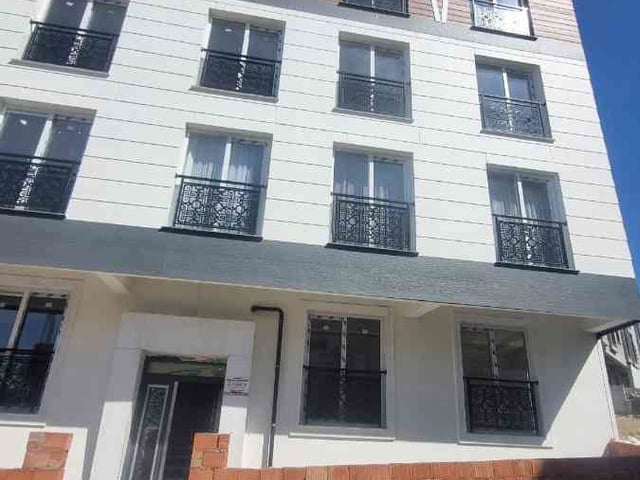 UĞUR MUMCU MH. 2+1 KAPALI MUTFAK ARA KAT KİRALIK SIFIR DAİRE MENEMEN