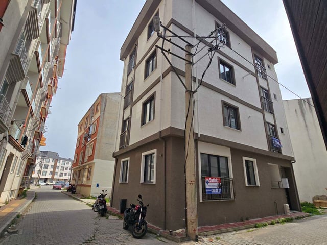 ÇANAKKALE MERKEZ BARBAROS MAHALLESI 2+1 SATILIK DAIRE