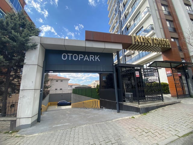 BAĞCILAR METRO ADN PARK OTOPARK GÜVENLIKLI 2+1 LÜKS SATILIK DAIRE