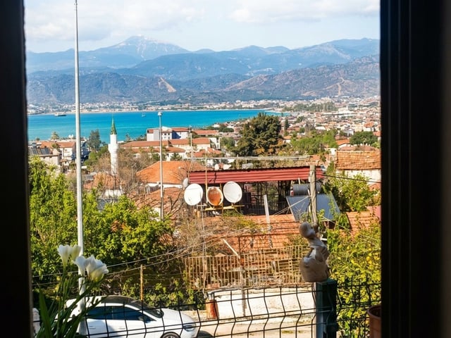 RE/MAX'TEN SATILIK DENIZ MANZARALI, BAKIMLI 1+1 DAIRE FAVORILERIME EKLE YAZDIR