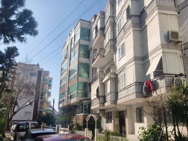 KARŞIYAKA GONCALAR MAHALLESI'NDE KIRALIK 3+1 DOĞALGAZLI DAIRE