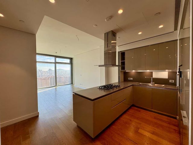 REMAX WE EMAAR SQUARE HEIGHTS KULE 2+1 SATILIK EV OFIS İŞYERİ