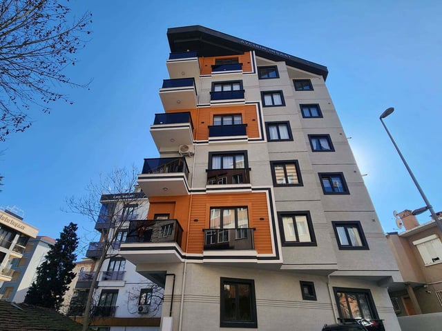 KARLIKTEPE'DE MERKEZİ KONUMDA SIFIR SATILIK 1+1 DAİRE