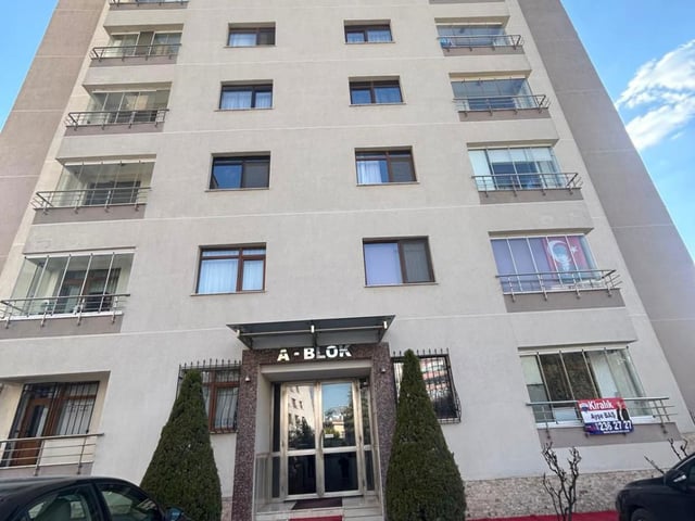 ÜMITKÖY MERKEZ GALERIA SITESINDE 3+1 YAPILI KIRALIK DAIRE