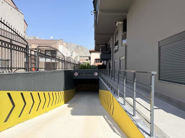 KONYAALTI SARISU DA LİKS SİTEDE ARA KAT 2+1 HAVUZLU DAİRE