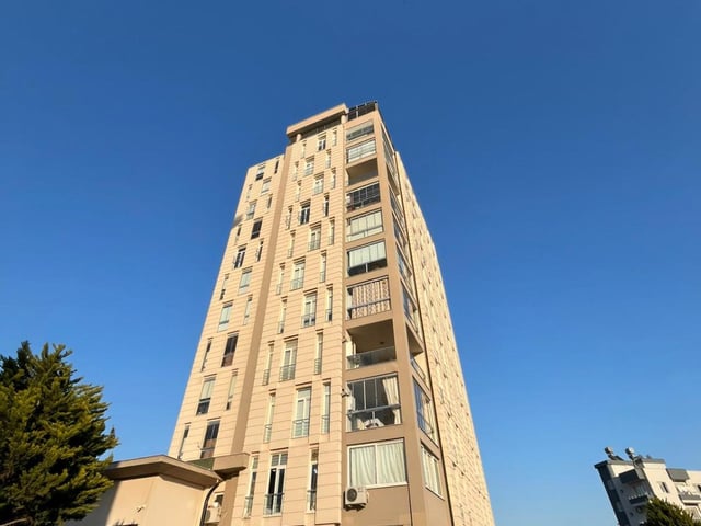 REMAX RİNA'DAN 50.YIL MAH.DE GENİŞ OTURUMLU 2,5+1 DAİRE