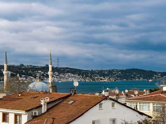 ÜSKÜDAR BEYLERBEYİ 'NDE BOĞAZ MANZARALI SATILIK 3+1 DAİRE