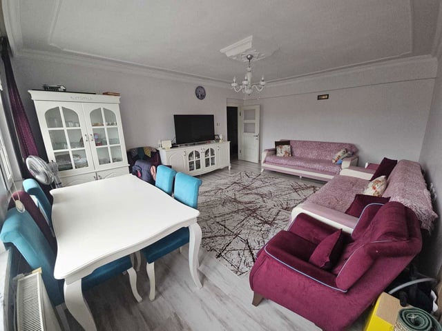 YENIKENT SPORKENT SITESI 5. BLOK ASANSÖRLÜ 3+1 SATILIK DAIRE