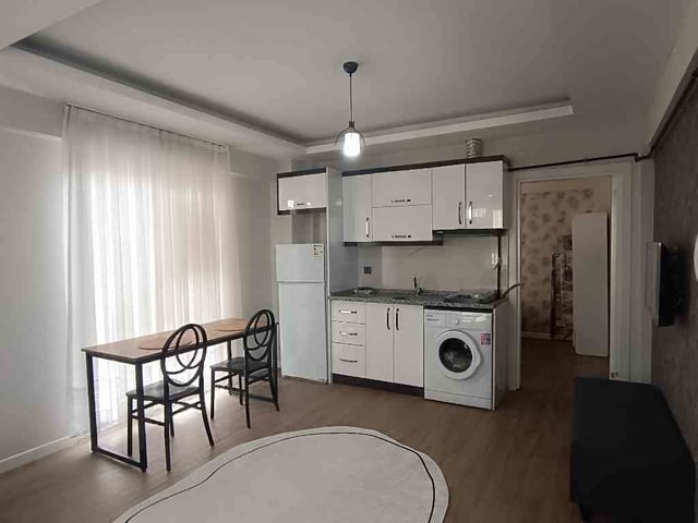 REMAX MODEL DEN İNCİLİPİNAR DA 1+1 EŞYALI SIFIR SATILIK APART