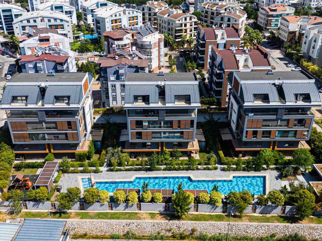 BUTİK 24 CEPHESI VE FERAHLIĞIYLA SITENIN EN AYRICALIKLI DAIRESI