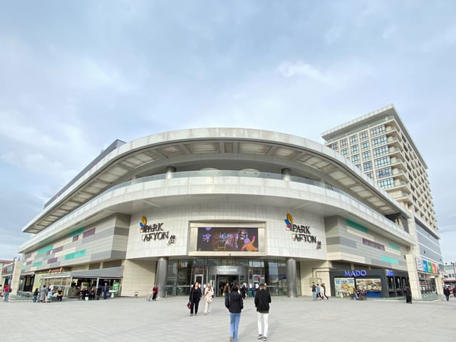 PARK AFYONDA ŞEHRIN KALBINDE PRESTIJLI E.BANYOLU DAIRE