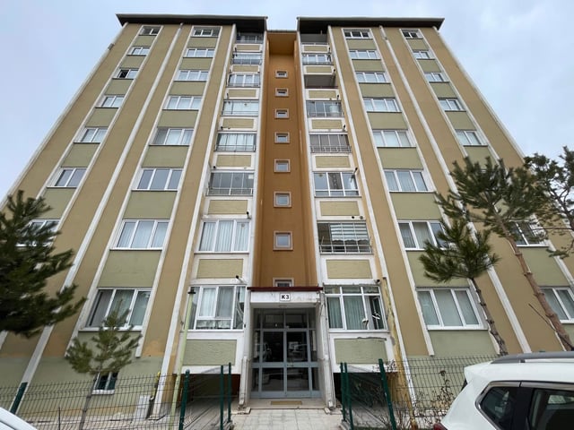 RE/MAX CENTRAL'DAN ÜNİVERSİTE TOKİ'DE 3+1 BAKIMLI-SATILIK-DAİRE