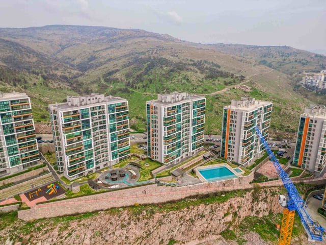 İZMIR'İN EN YÜKSEK NOKTASINDA GÜNE ZİRVEDE BAŞLAYIN
