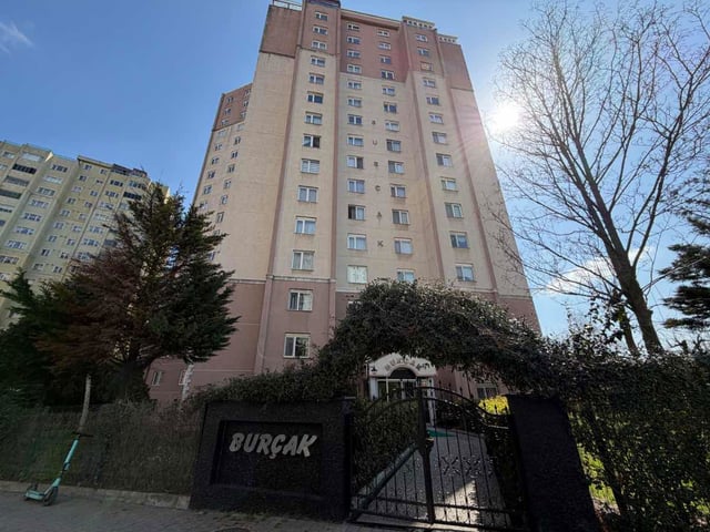BEYLİKDÜZÜ YEŞİLKENT 2 SİTESİ SATILIK 3+1 DAİRE