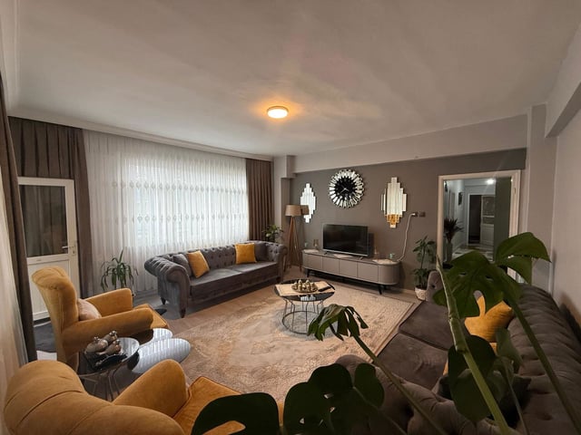 BAYRAMPAŞA KARTALTEPE 3+1 SATILIK DAİRE