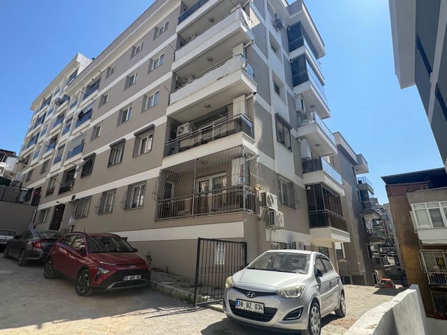 10 KONAK ZAFERTEPE MAHALLESI 2+1 SATILIK DAIRE