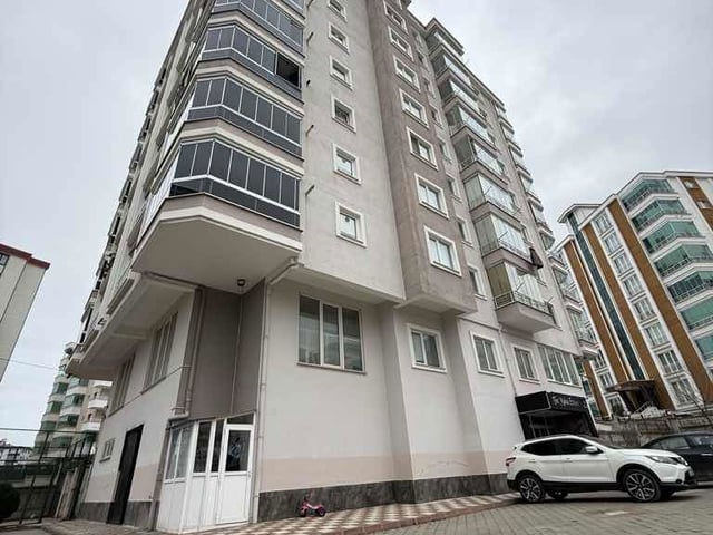 ATAKUM TAÇ MAHAL EVLERİNDE,GENİŞ VE KULLANIŞLI SATILIK DAİRE