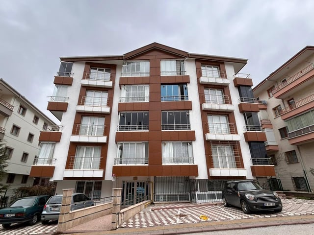 ALTINDAĞ KARAPÜRÇEK MAH. 4,5+1 SATILIK DAİRE