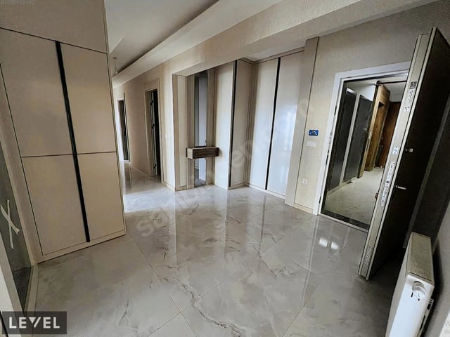 REMAX'TAN FIRSAT ETLİK FORUM AVM'YE KOMŞU 4+1 SATILIK DAİRE