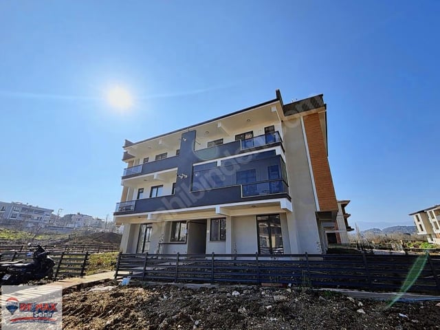 REMAX ŞEHİR'DEN DERE MAH. SIFIR BİNADA 3.KAT SATILIK 3+1 DAİRE