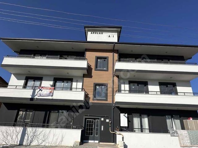 KARTEPE F.S.M MAHALLESİNDE 2+1 ÜSKAT SATILIK DAİRE