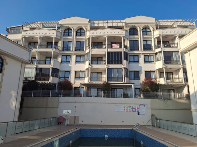 İZMİT ASRIN SARAYLARINDA 3+1 ARAKAT FULL MANZARALI ÖZEL DAİRE !