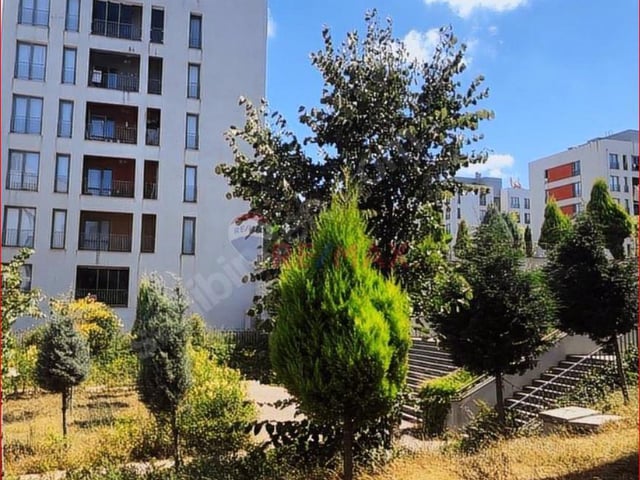 KAYAŞEHİR 24.BÖLGE'DE ÖZEL DEKORASYONLU GENİŞ 2+1 ARAKAT DAİRE