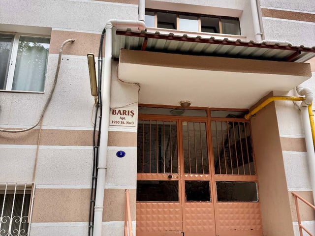KARABAĞLAR YURDOĞLUNDA SITE İÇI FULL TADILATLI 3+1 LÜKS DAIRE