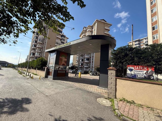 SINANOBA YEŞILADA SITESINDE DENIZ MANZARALI 3+1 KIRALIK 150M2 DAIRE