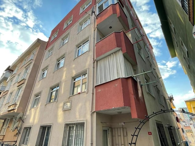 METROYA YÜRÜME MESAFESINDE 2+1 IÇI YAPILI KAÇIRILMAYACAK FIRSAT
