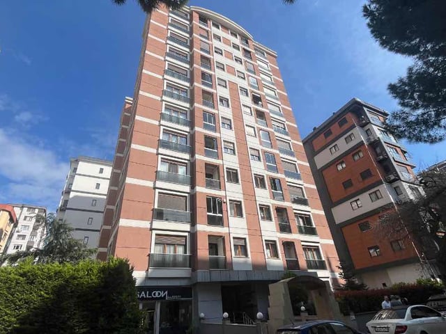KADIKÖY SAHRAYI CEDİT'DE SATILIK ARA KAT 3+1 DAİRE