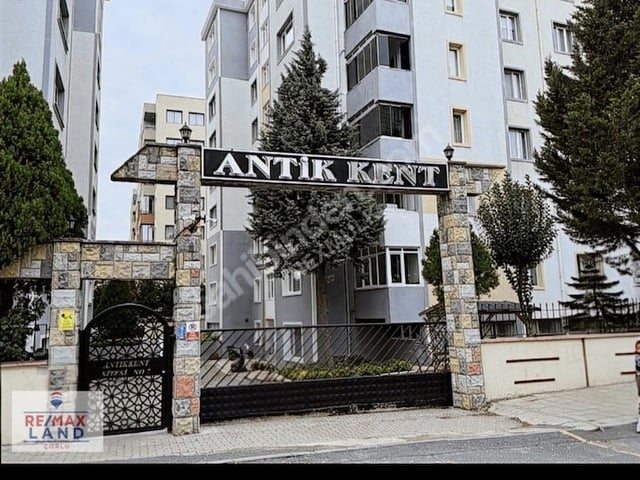 HÜRRİYET MAH. OKULLAR BÖLGESİNDE ANTİK KENT DE KİRALIK 3+1 DAİRE