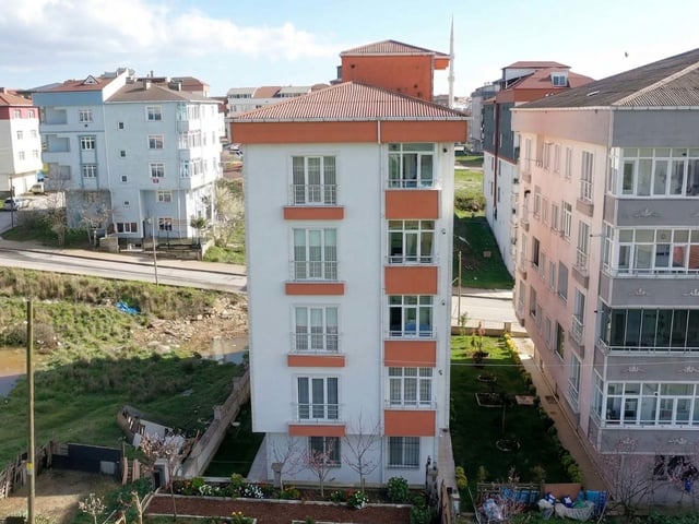 RE/MAX LAND'DEN 2+1 FIRSAT DAİRE ACİL!