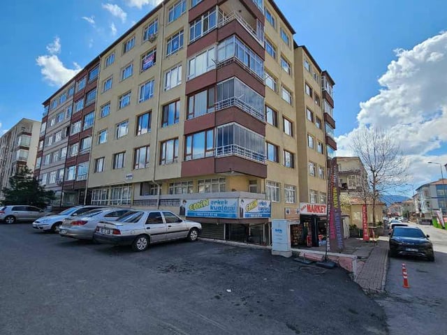 KASKI KARŞISIN'DA 3+1 SATILIK DAIRE