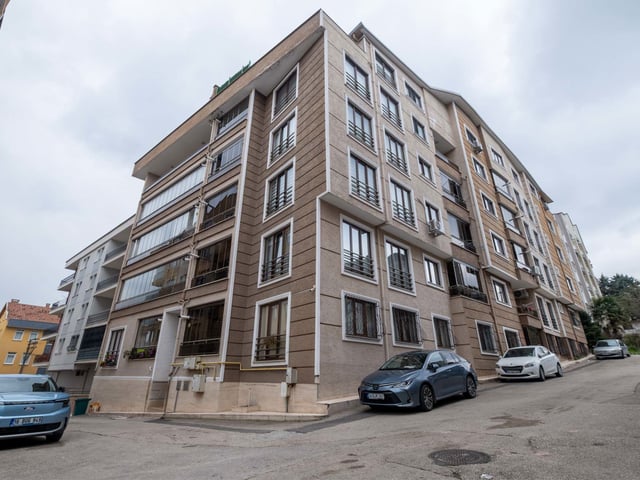 REMAX ADVANTAGE'DEN HÜDAVENDIGAR'DA 3+1 GENIŞ,UYGUN DAIRE