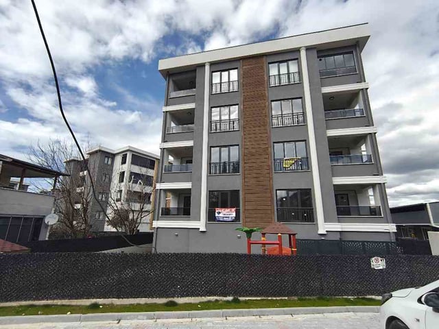 REMAX ADVANTAGE'DEN NİLÜFER YOLÇATI'DA SİTE İÇİ 2+1 KİRALIK DAİRE